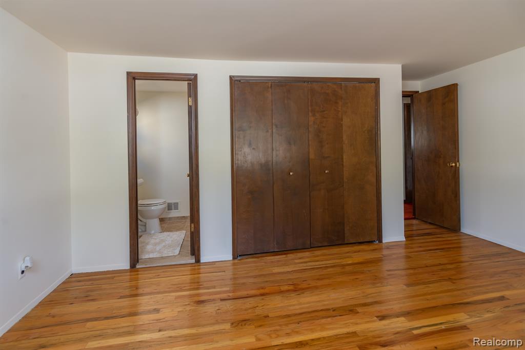 43133 Arlington Road Canton, MI 48187 - Photo 23 of 37