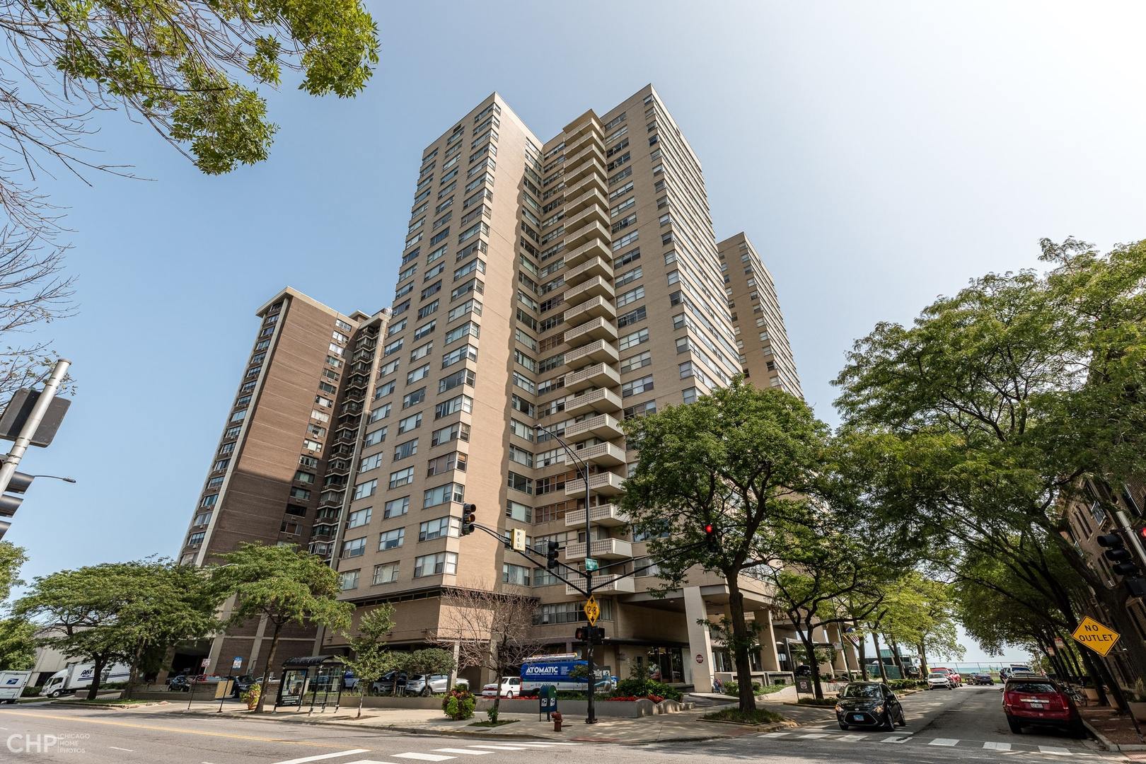 6301 North Sheridan Road, Unit 3K Chicago, IL 60660 - Photo 1 of 16
