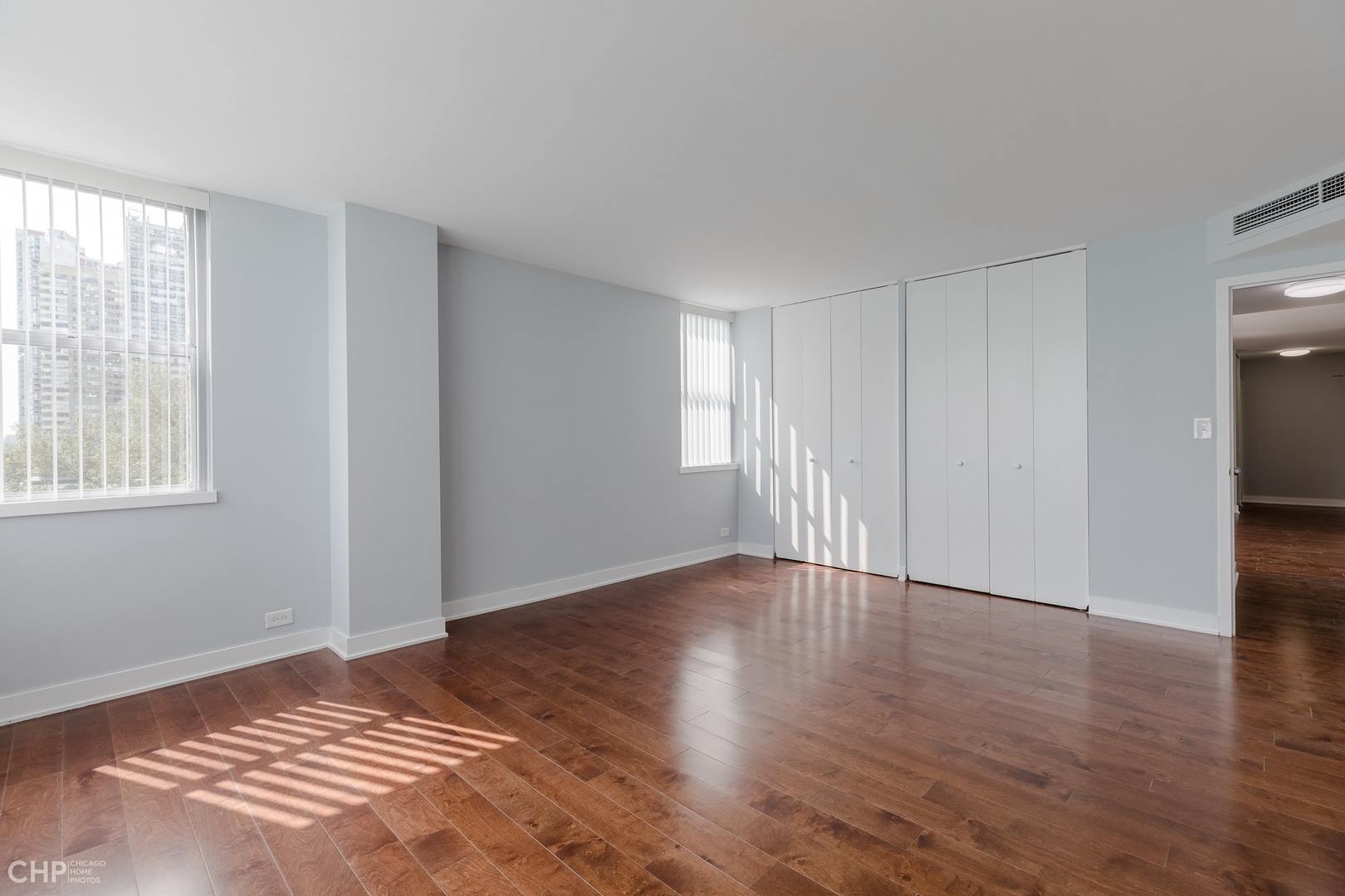6301 North Sheridan Road, Unit 3K Chicago, IL 60660 - Photo 12 of 16