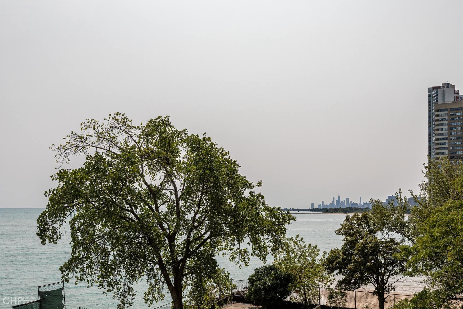 6301 North Sheridan Road, Unit 3K Chicago, IL 60660 - Photo 8 of 16