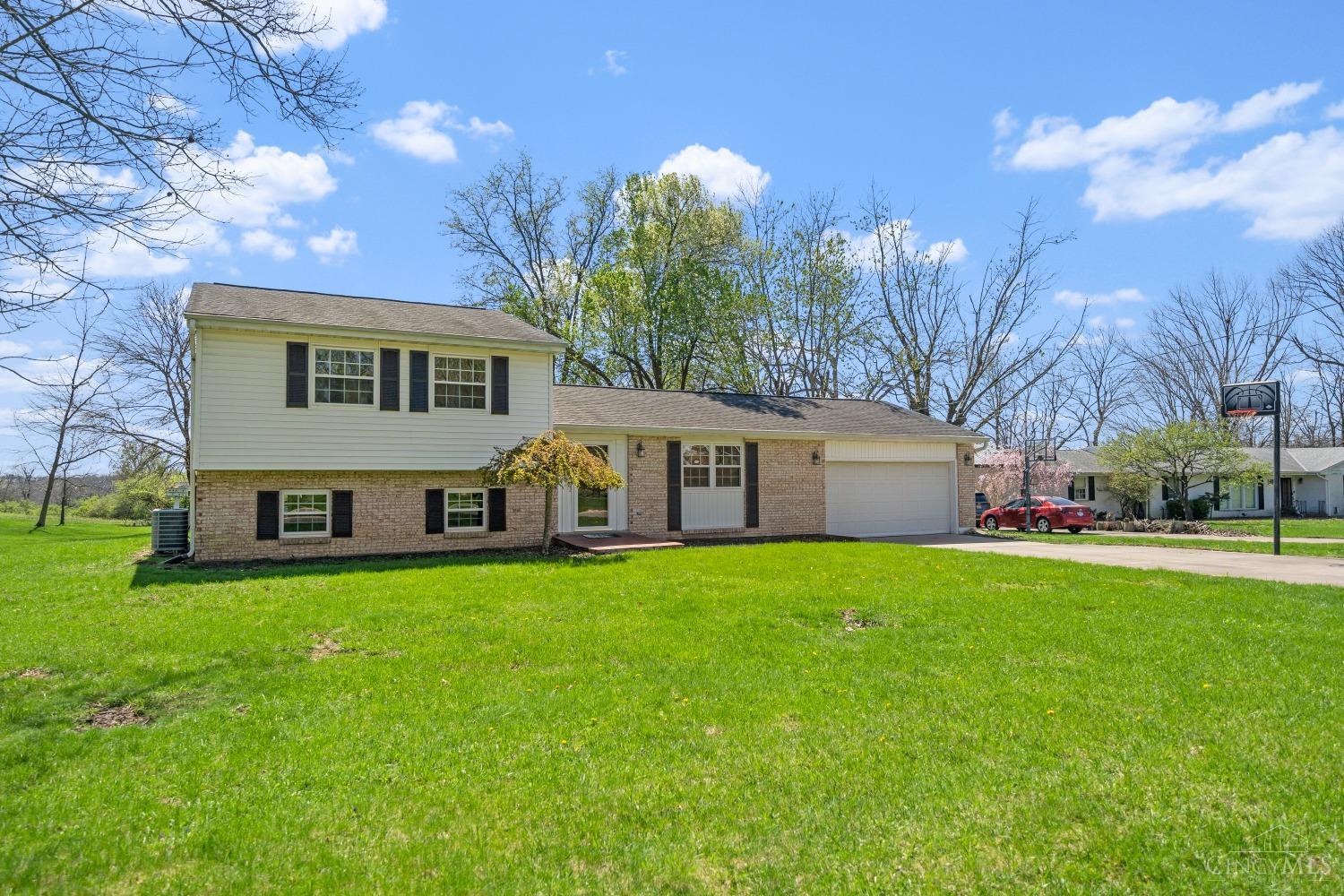 1911 Ranlyn Drive Hamilton, OH 45013 - Photo 3 of 34 Gallery Image 3