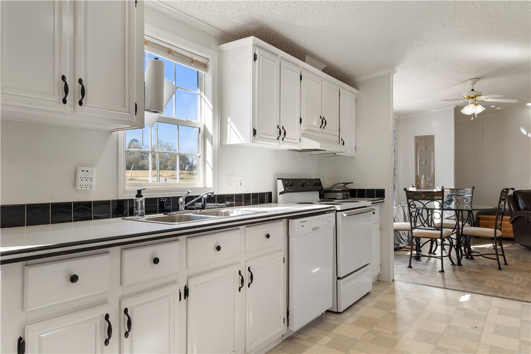 811 Pine Grove Road Seneca, SC 29678 - Photo 17 of 28