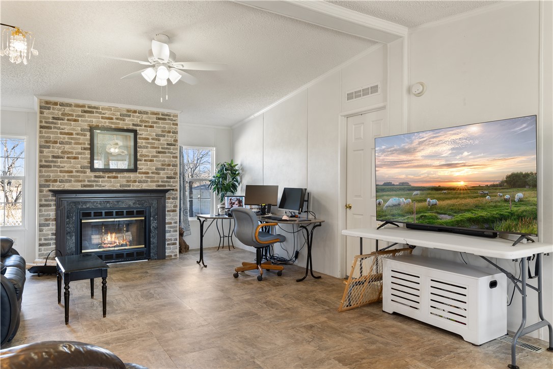 811 Pine Grove Road Seneca, SC 29678 - Photo 3 of 28