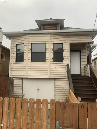 $470,000 | 2606 East 20th Street, Oakland, CA 94601
