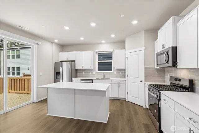 $914,995 | 9826 38th Street Court East, Unit 35, Edgewood, WA 98371