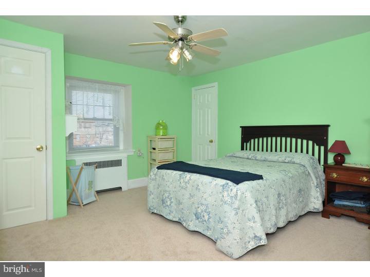 10915 Knights Road Philadelphia, PA 19154 - Photo 17 of 24