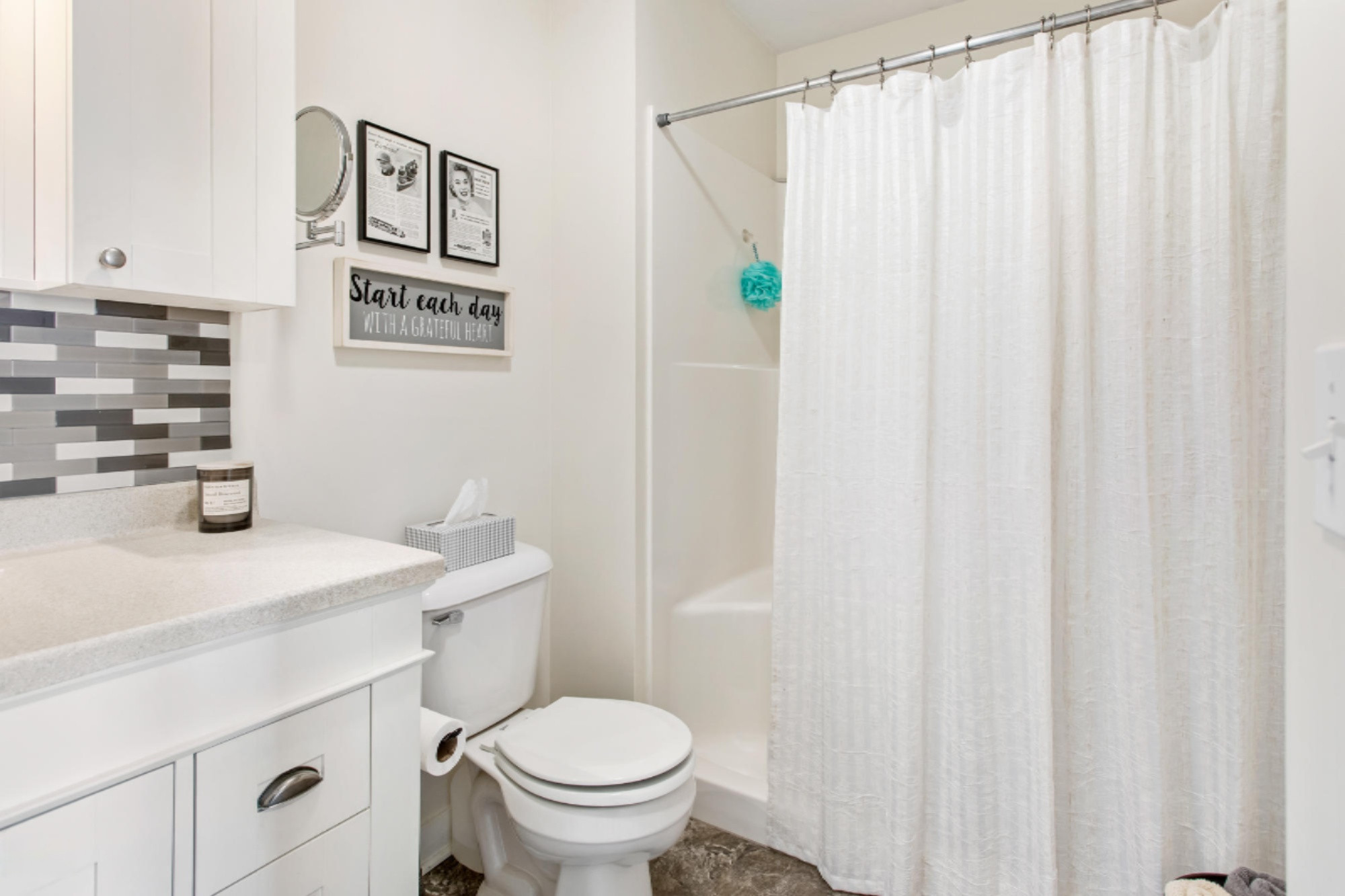 1354 East Point Ridge, Unit 15 Holland, MI 49423 - Photo 17 of 41 1354 East Pointe Ridge #15-29