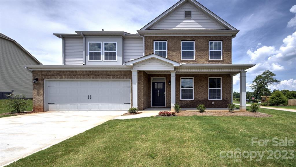 121 Fox Cove Road Hendersonville, NC 28792 - Photo 1 of 46 Gallery Image 1