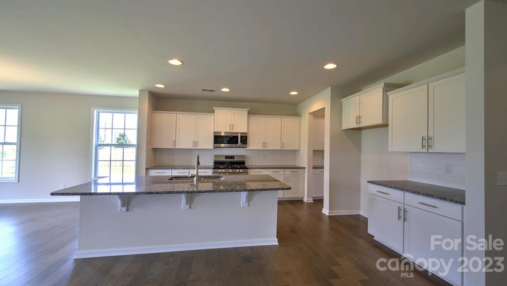 121 Fox Cove Road Hendersonville, NC 28792 - Photo 18 of 46 Gallery Image 18