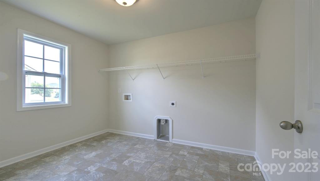 121 Fox Cove Road Hendersonville, NC 28792 - Photo 34 of 46 Gallery Image 34