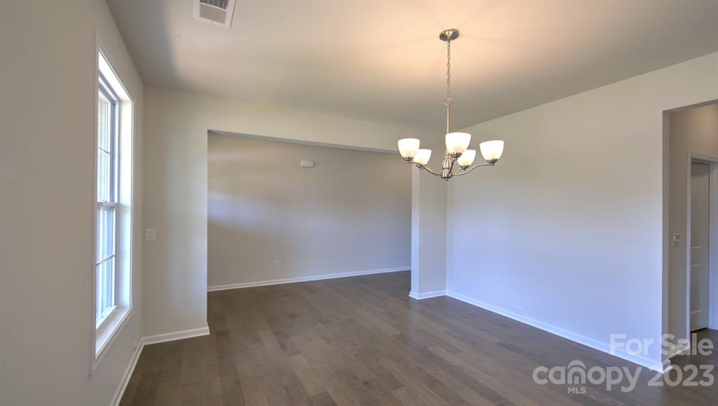 121 Fox Cove Road Hendersonville, NC 28792 - Photo 8 of 46 Gallery Image 8