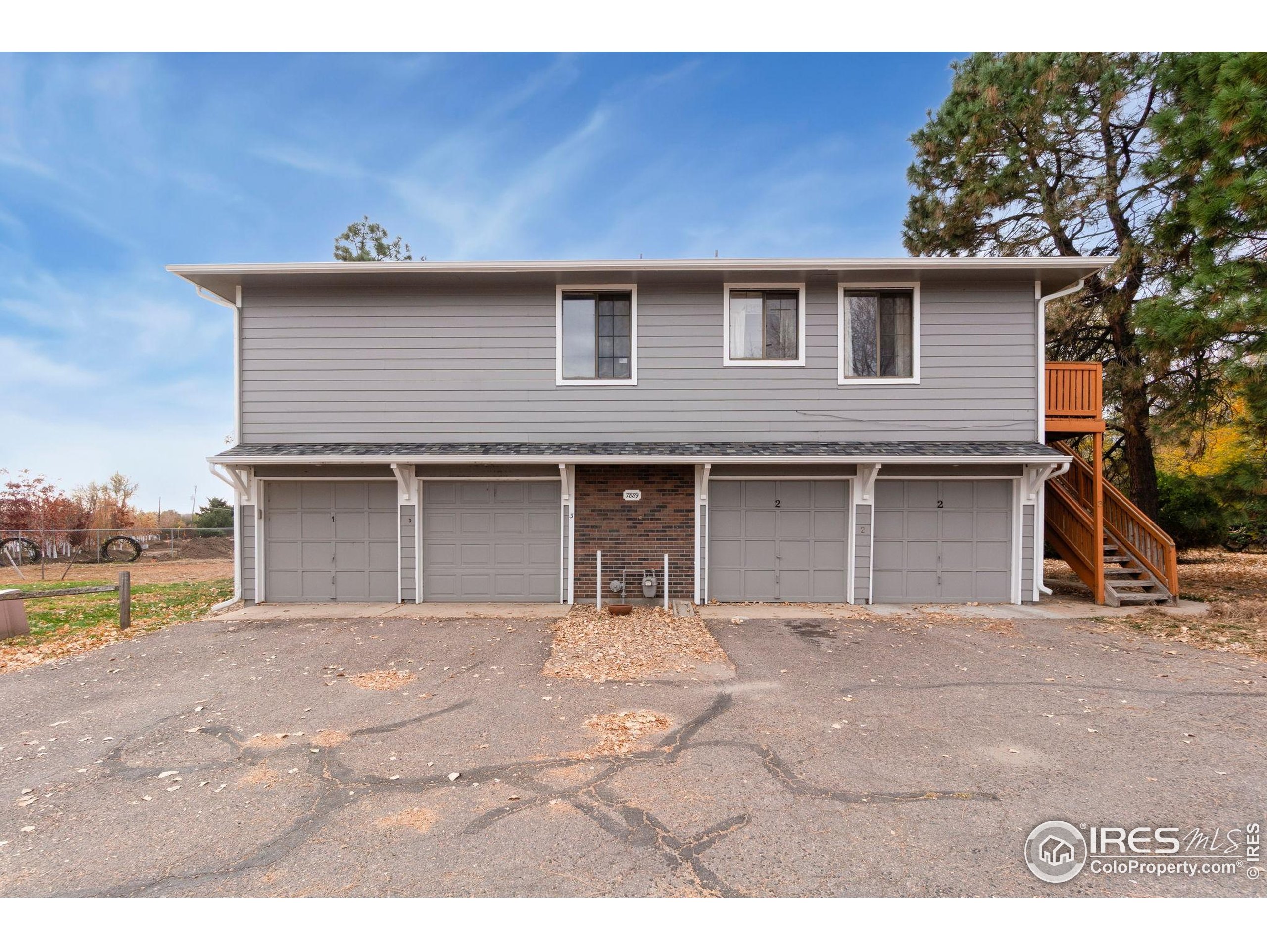 a view of a house with a outdoor space