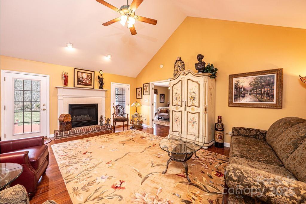 1636 Samaria Lane Conover, NC 28613 - Photo 15 of 36 Gallery Image 15