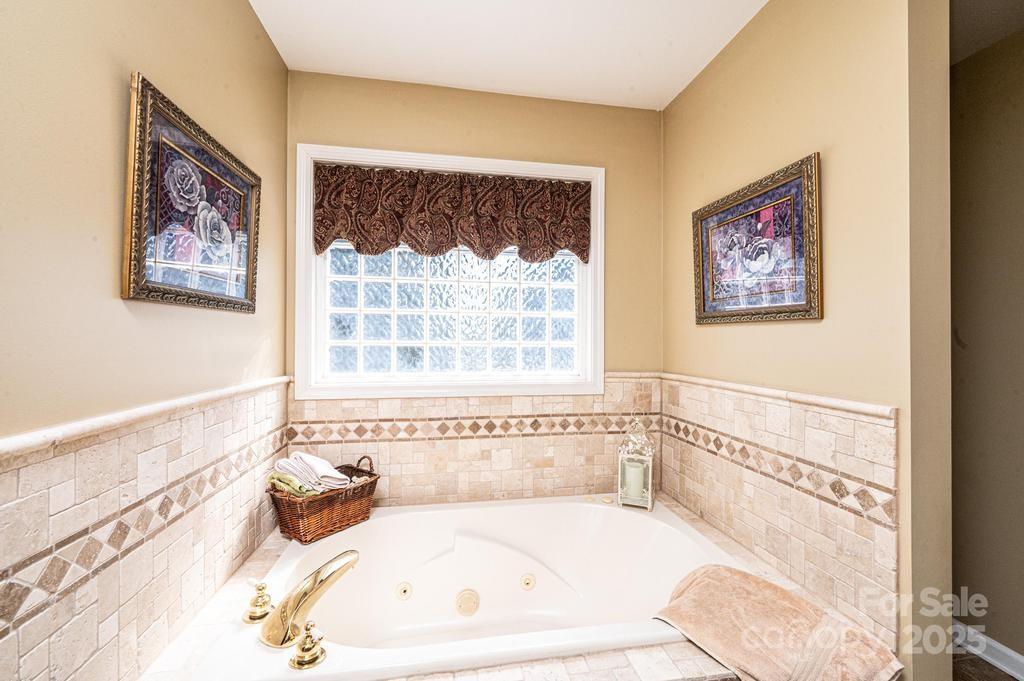 1636 Samaria Lane Conover, NC 28613 - Photo 26 of 36 Gallery Image 26