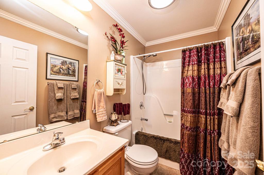 1636 Samaria Lane Conover, NC 28613 - Photo 30 of 36 Gallery Image 30