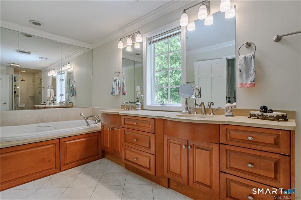 144 Munn Road Southbury, CT 06488 - Photo 14 of 24