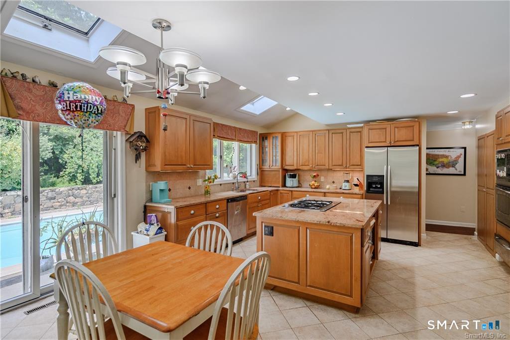 144 Munn Road Southbury, CT 06488 - Photo 4 of 24