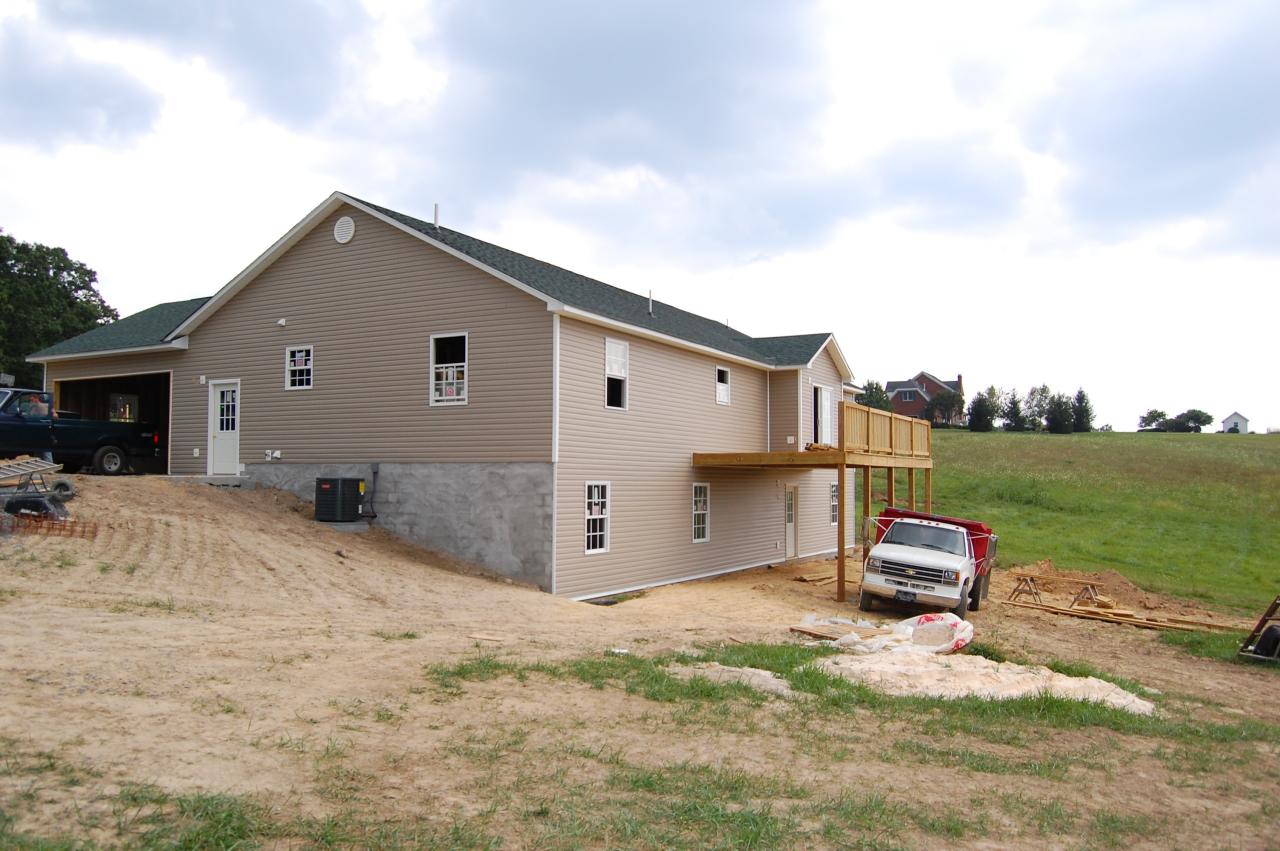 446 Belgian View Estates Road Lewisburg, WV 24901 - Photo 5 of 19 Back Right View