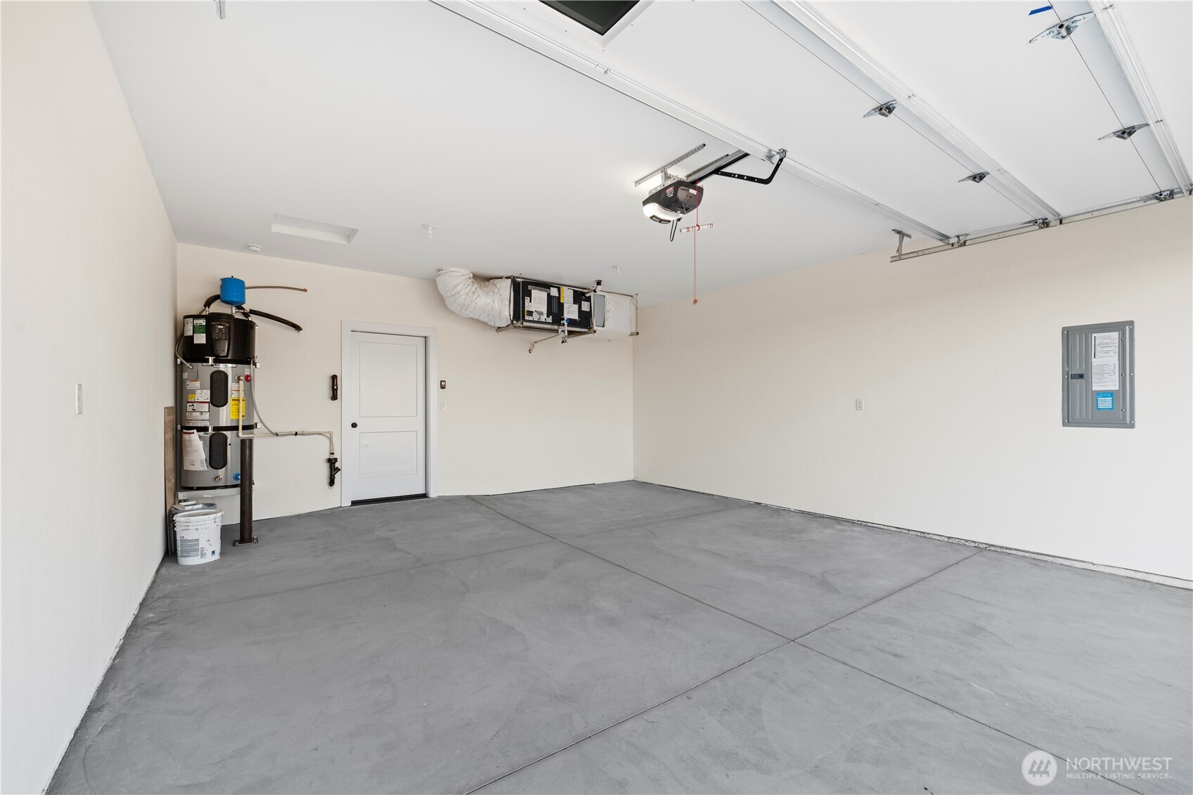 1101 E Mount Othello, WA 99344 - Photo 32 of 34 a view of a garage