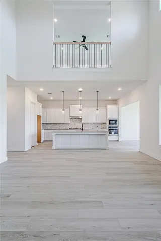 $639,990 | 153 Peninsula Point Drive, Montgomery, TX 77356