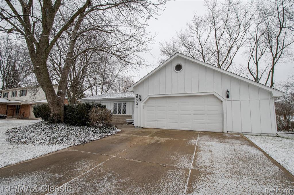 22734 Chestnut Tree Novi, MI 48375 - Photo 2 of 30