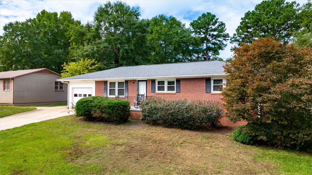 309 Hembree Road Anderson, SC 29625 - Photo 4 of 22