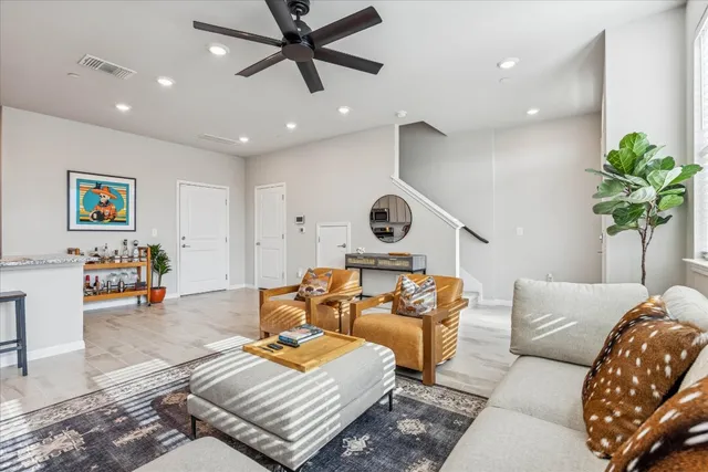 $280,000 | 9015 Cattle Baron Path, Unit 1002, Austin, TX 78747