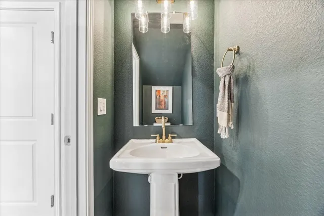 $280,000 | 9015 Cattle Baron Path, Unit 1002, Austin, TX 78747