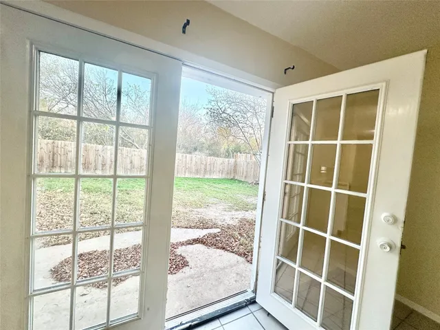 $1,595 | 7221 Ellington Circle, Austin, TX 78724