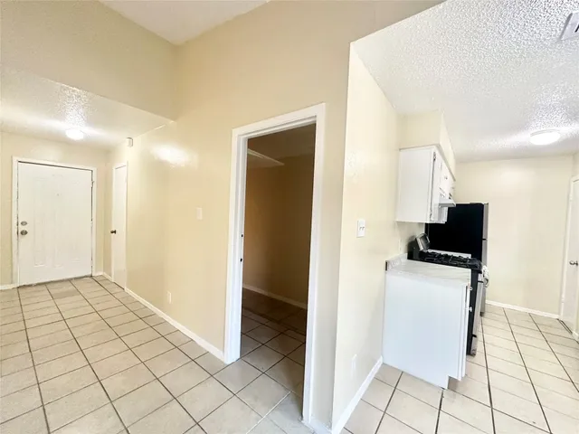 $1,595 | 7221 Ellington Circle, Austin, TX 78724