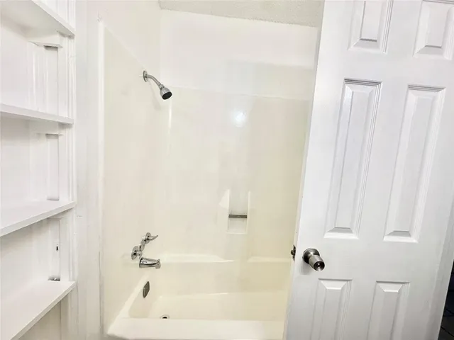 $1,595 | 7221 Ellington Circle, Austin, TX 78724