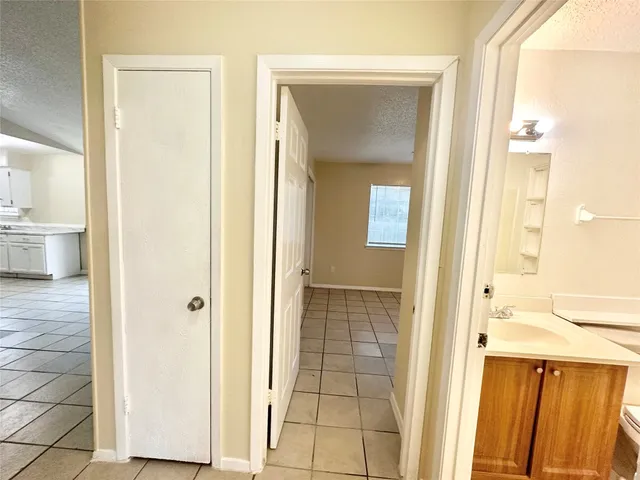 $1,595 | 7221 Ellington Circle, Austin, TX 78724