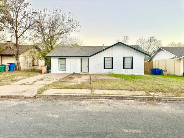 $1,595 | 7221 Ellington Circle, Austin, TX 78724