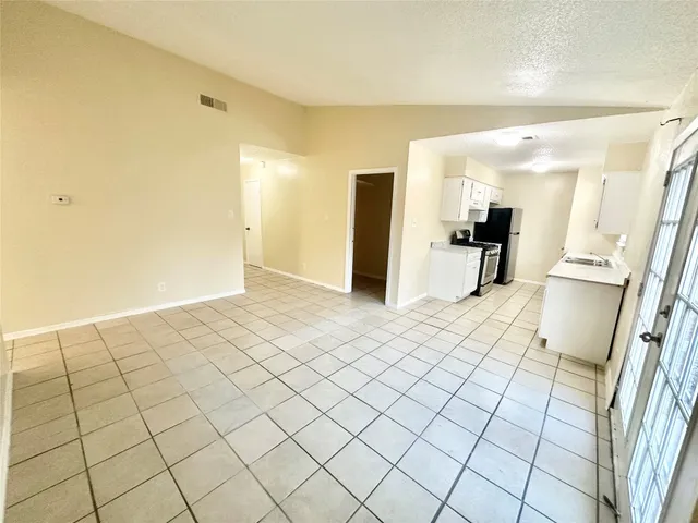 $1,595 | 7221 Ellington Circle, Austin, TX 78724