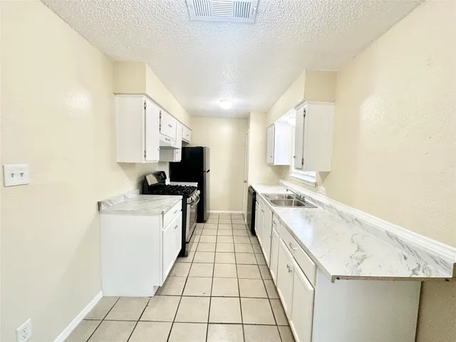 $1,595 | 7221 Ellington Circle, Austin, TX 78724