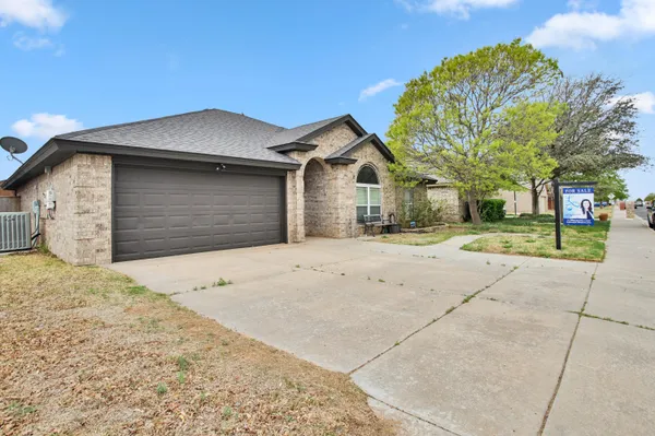 $315,000 | 611 North 7th Street, Wolfforth, TX 79382