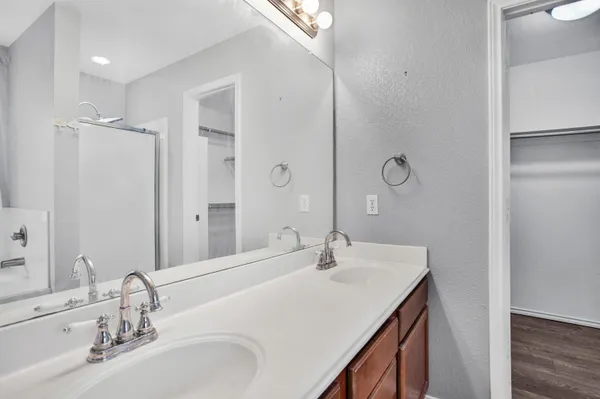 $315,000 | 611 North 7th Street, Wolfforth, TX 79382