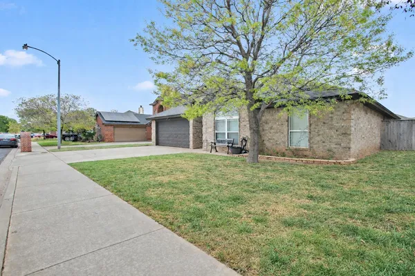 $315,000 | 611 North 7th Street, Wolfforth, TX 79382