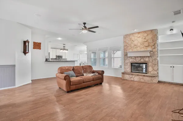 $315,000 | 611 North 7th Street, Wolfforth, TX 79382