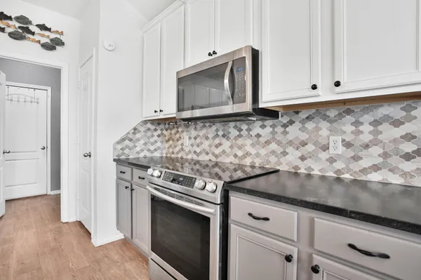 $315,000 | 611 North 7th Street, Wolfforth, TX 79382