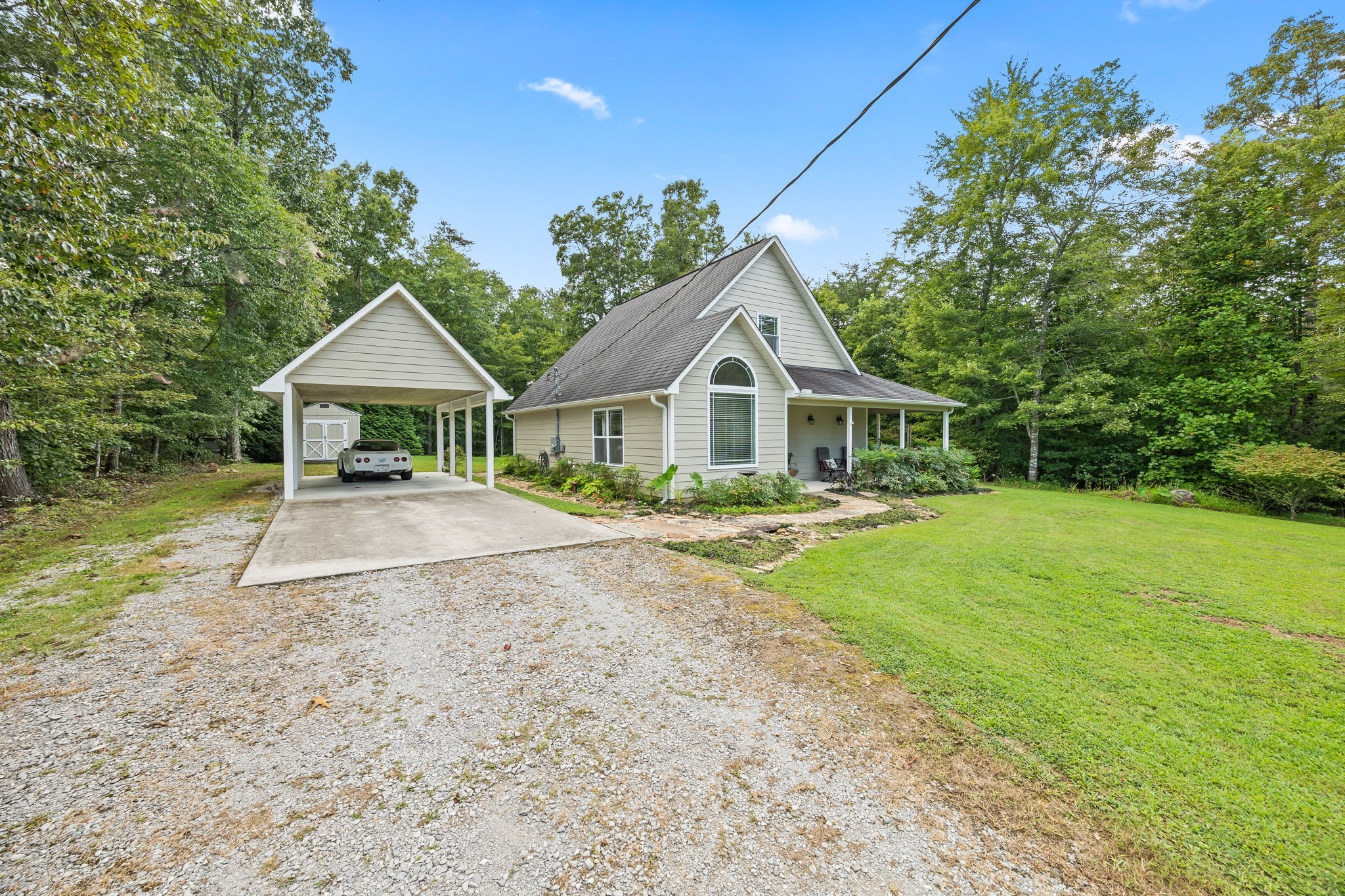 159 Honeysuckle Road Pikeville, TN 37367 - Photo 2 of 34 Gallery Image 2