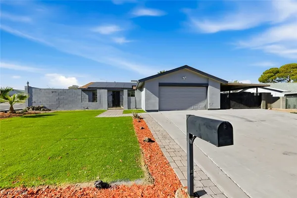 $398,000 | 613 Overland Drive, Henderson, NV 89002