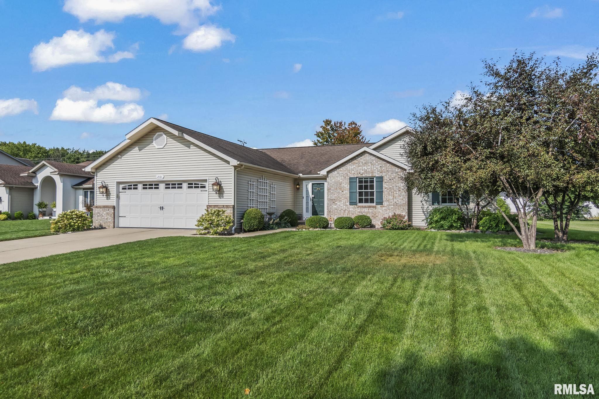 2101 Checkerberry Lane Springfield, IL 62711 - Photo 1 of 40