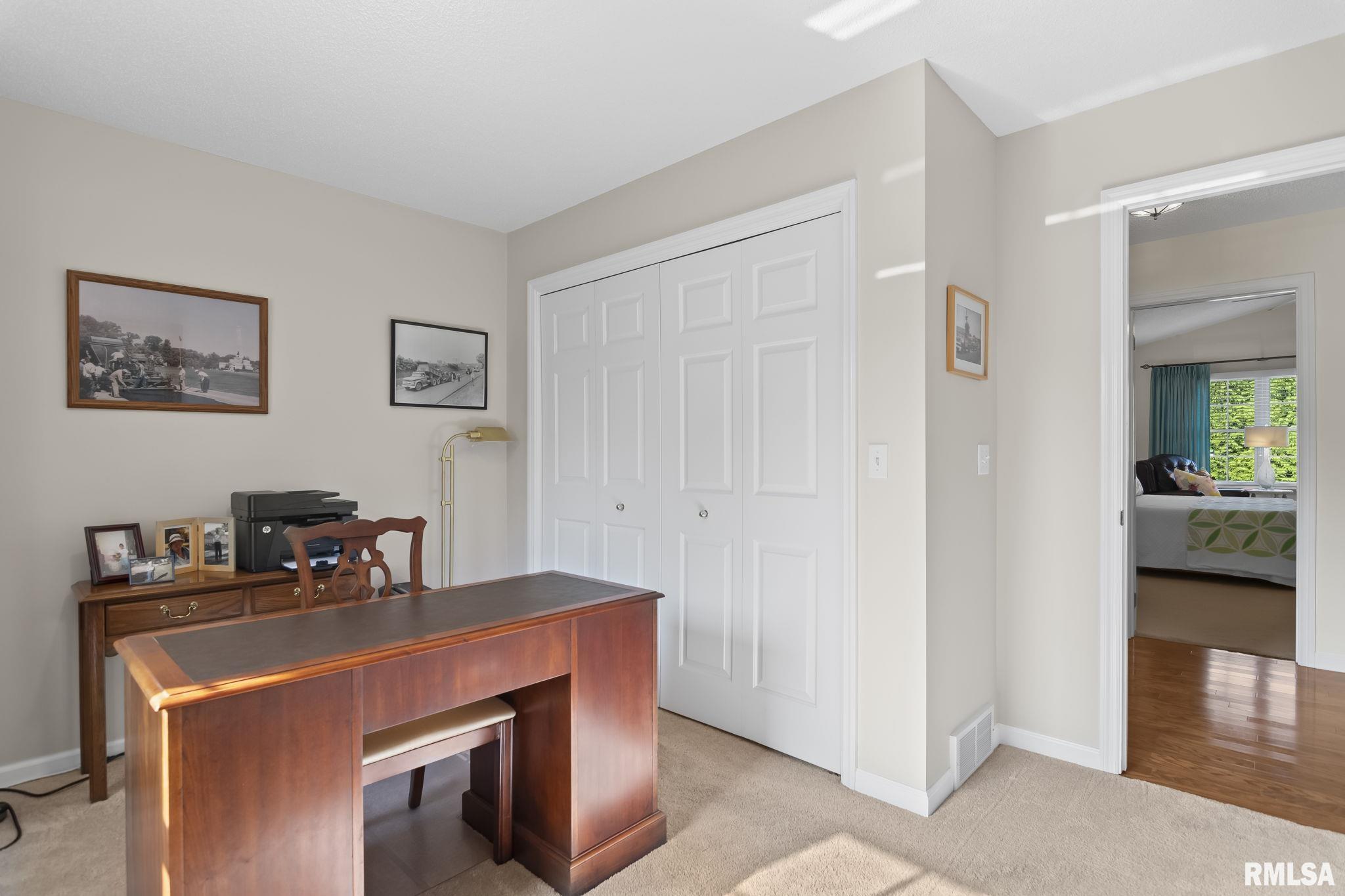 2101 Checkerberry Lane Springfield, IL 62711 - Photo 31 of 40