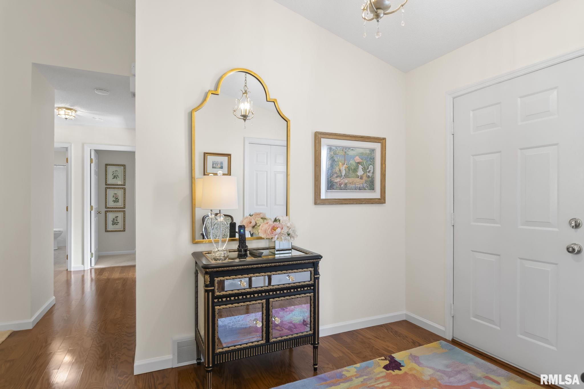 2101 Checkerberry Lane Springfield, IL 62711 - Photo 8 of 40