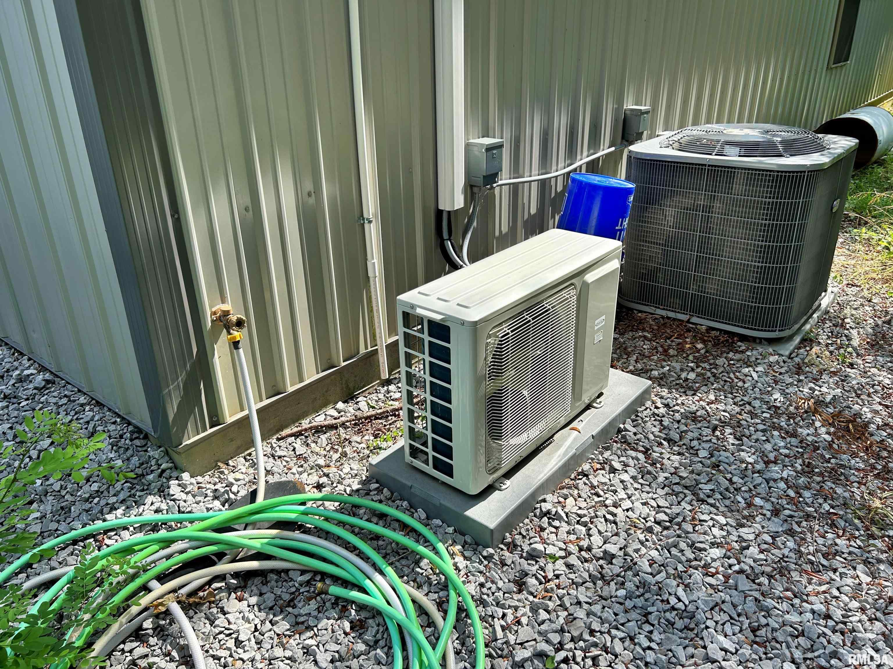 40 Presley Loop Golconda, IL 62938 - Photo 11 of 49