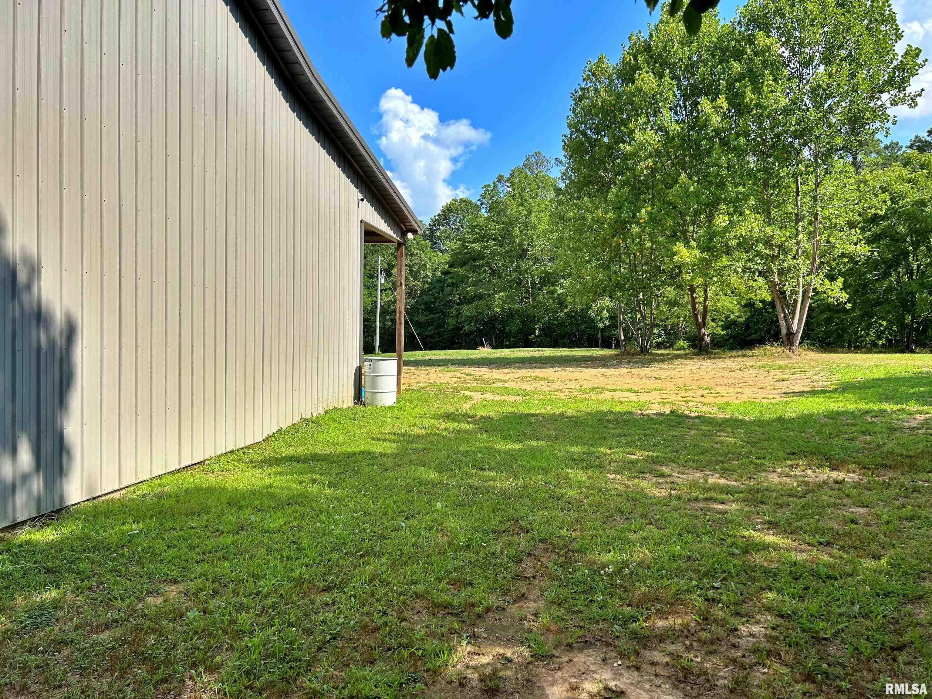 40 Presley Loop Golconda, IL 62938 - Photo 5 of 49