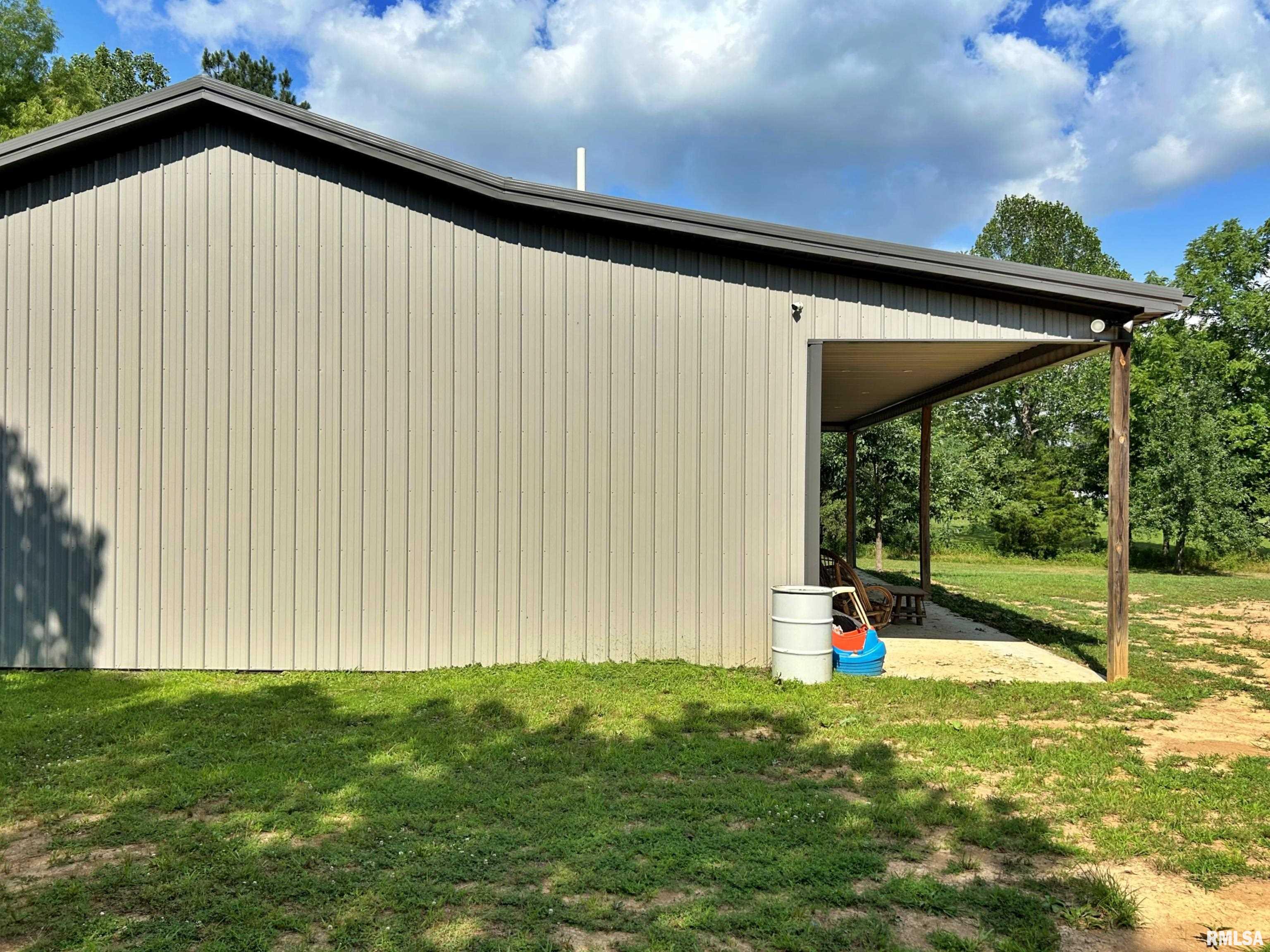 40 Presley Loop Golconda, IL 62938 - Photo 6 of 49