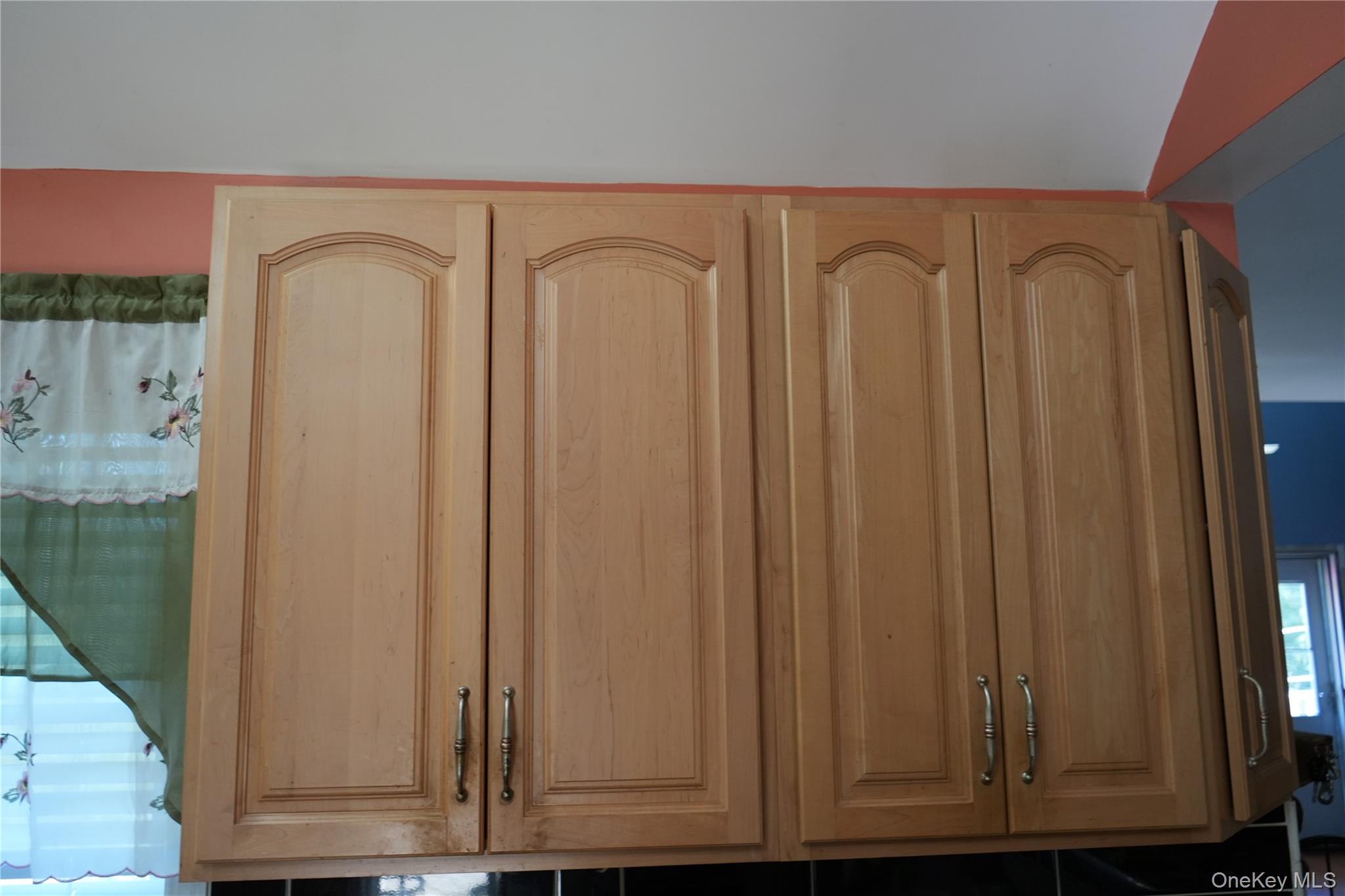 27 Spruce Street Lake Peekskill, NY 10537 - Photo 12 of 23