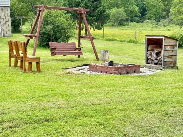 3481 Fox Hill Road Russell, PA 16345 - Photo 6 of 8 Gallery Image 6